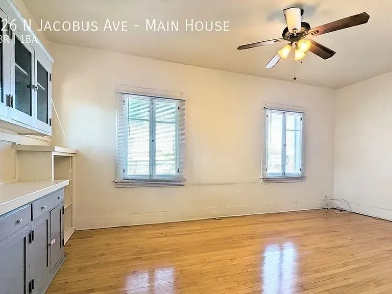 726 N Jacobus Ave #1 — Photo 3