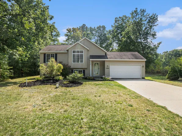 23263 Quail Ct, Pierson, MI 49339