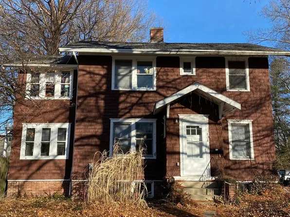 808 W Iowa St, Urbana, IL 61801
