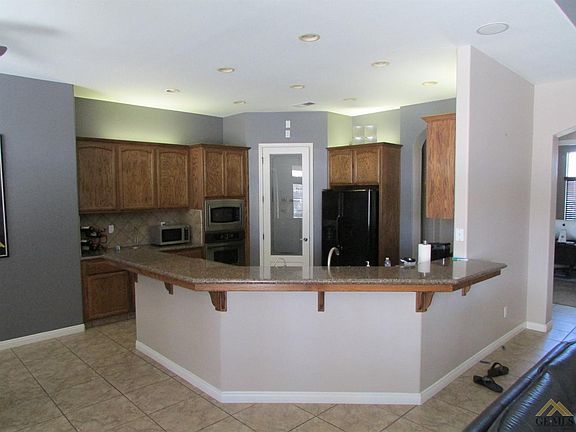 2nd image of 15645 Chateau Montelena Dr