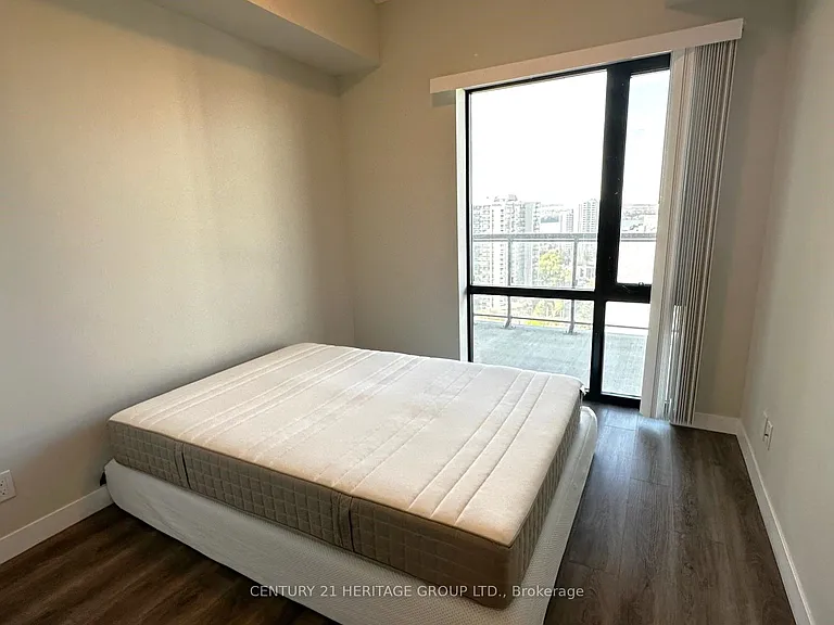 15 Queen St S #1610 — Photo 13