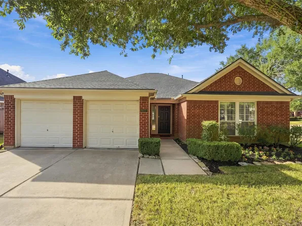 2227 Ridgefield Park Ln, Richmond, TX 77469
