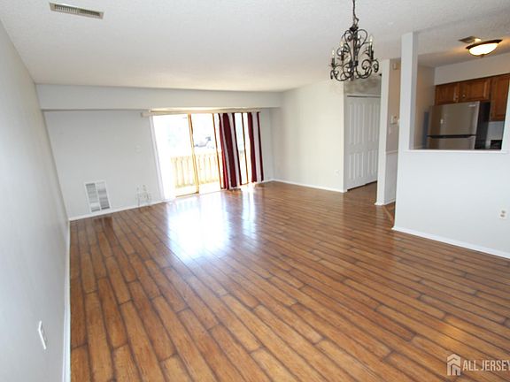 4th image of 2315 Aspen Dr