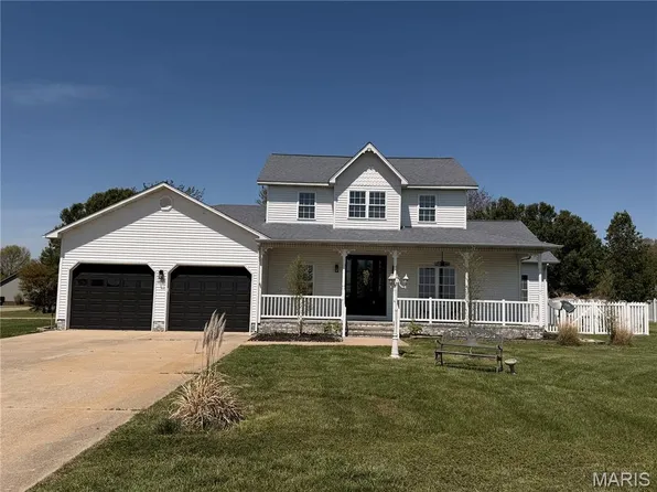 2204 Stonebrook, Dexter, MO 63841