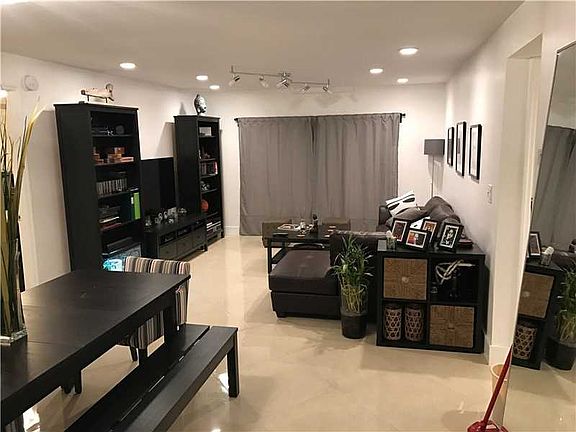 3rd image of 9301 SW 92nd Ave APT 320-C