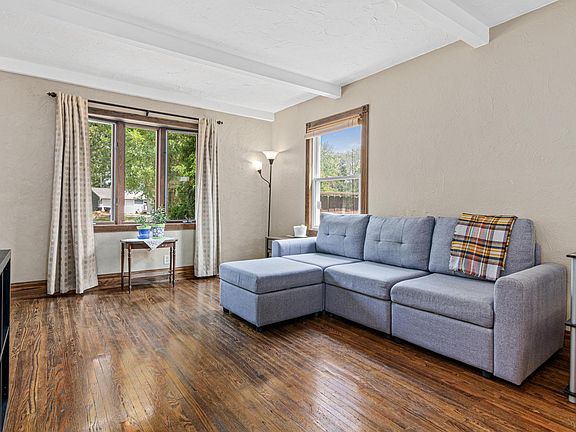 4th image of 452 109th Ave NW