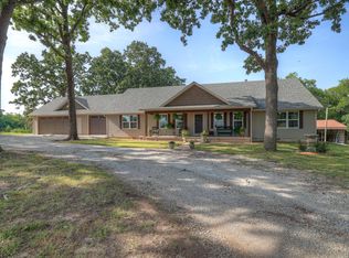 743 W 60th St, Carthage, MO 64836
