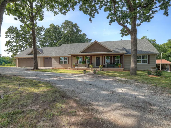 743 W 60th Street, Carthage, MO 64836