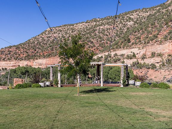 5th image of 1035 S Montezuma Canyon Rd