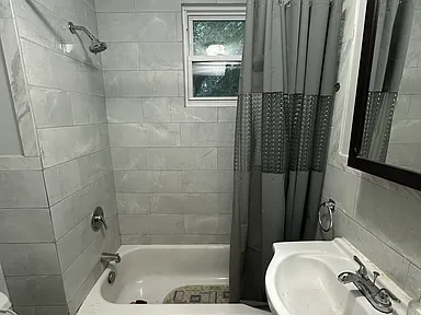 16 Alexander St #1 — photo 5 of 6
