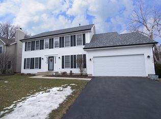 1040 Stewart Ave, Elgin, IL 60120