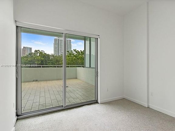 5th image of 1600 SW 1st Ave APT 305