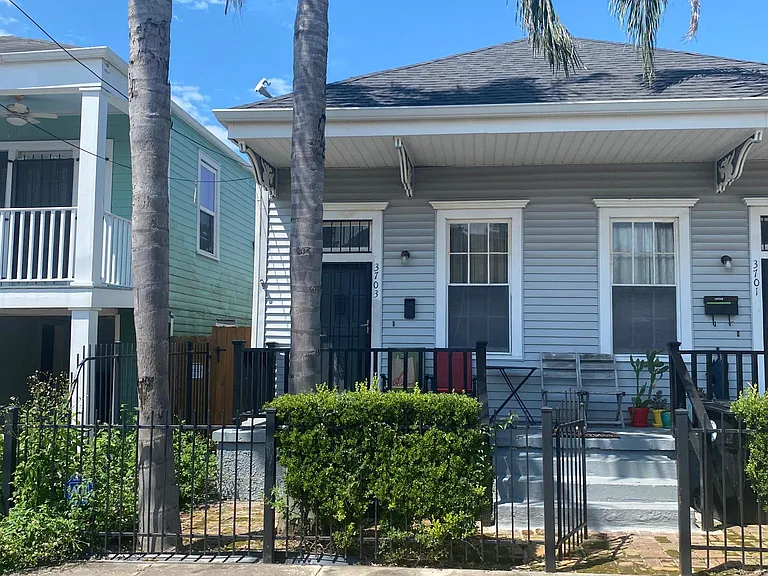 3703 Laurel St — Photo 1