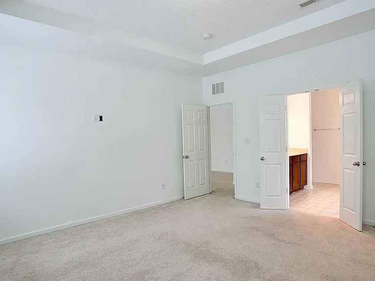 1566 Valdarno Dr — Photo 17