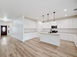 1601 Redwood Ct, Fredericksburg, TX 78624