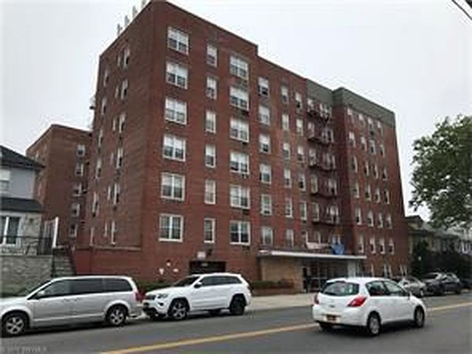 1st image of 735 Avenue W #1P