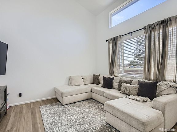 4th image of 6090 Ulysses Ave