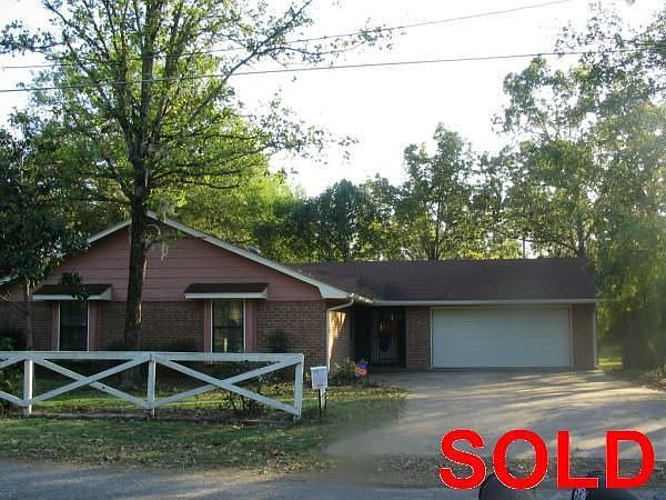 1st image of 611 Palmetto Dr