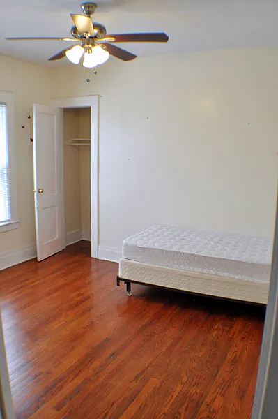 301 Maple St - 1 — Photo 4