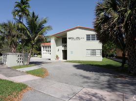 545 Coral Way