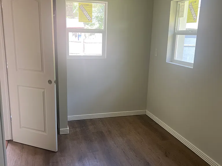 4529 Vernon Ave — Photo 5