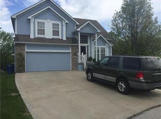 707 SW Misty Gln, Grain Valley, MO 64029