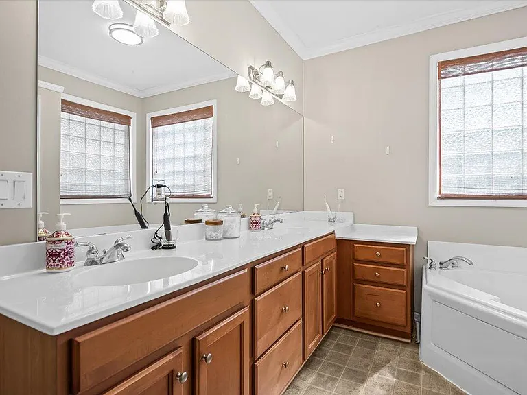 2124 Baldwin Park Dr — Photo 20