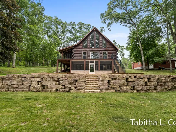 9146 Mill Pond Trl, Whitehall, MI 49461