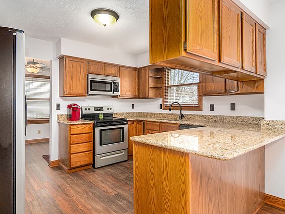 4th image of 1671 Hilda Dr