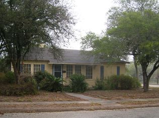 521 W Mesquite St, Mathis, TX 78368