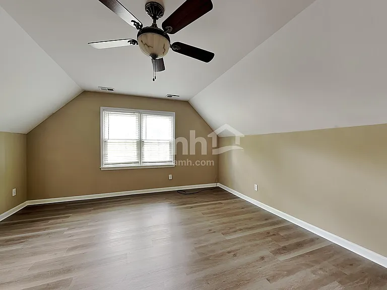 6105 Braidwood Ct — Photo 24