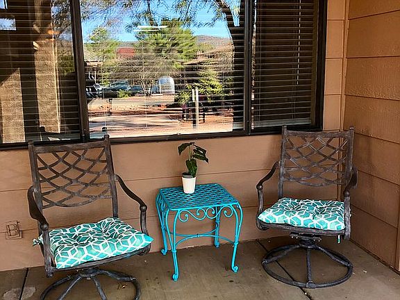 Nice outdoor sitting area