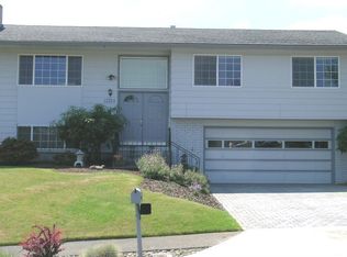 13204 NE Shaver St, Portland, OR 97230