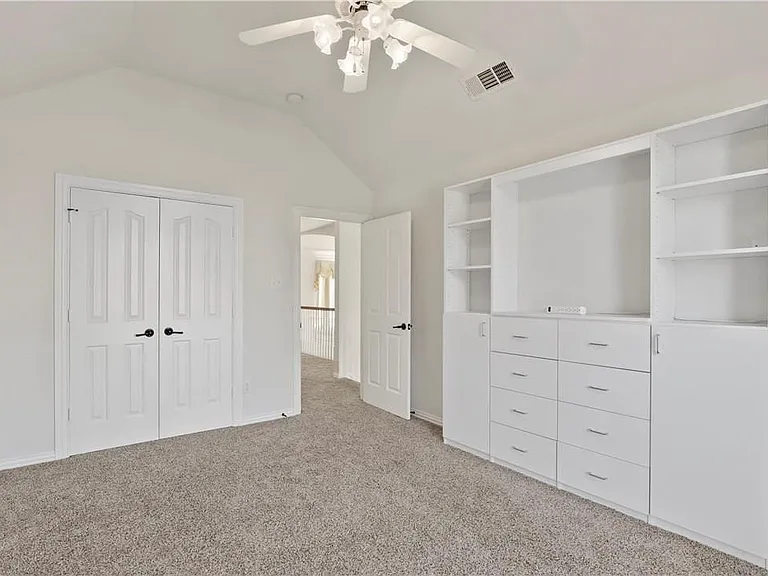 1313 Bradbury Dr — Photo 24