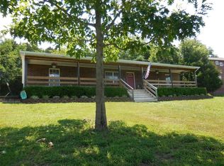 66 S Centennial Ave, West Fork, AR 72774