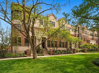 865 Laurel Ave, Highland Park, IL 60035