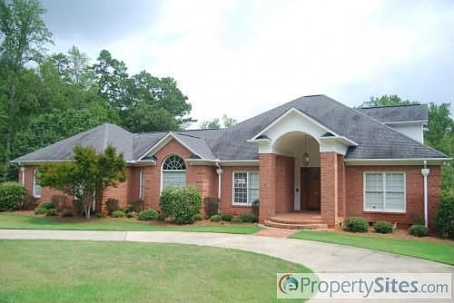 3rd image of 22 Woodvalley Ct