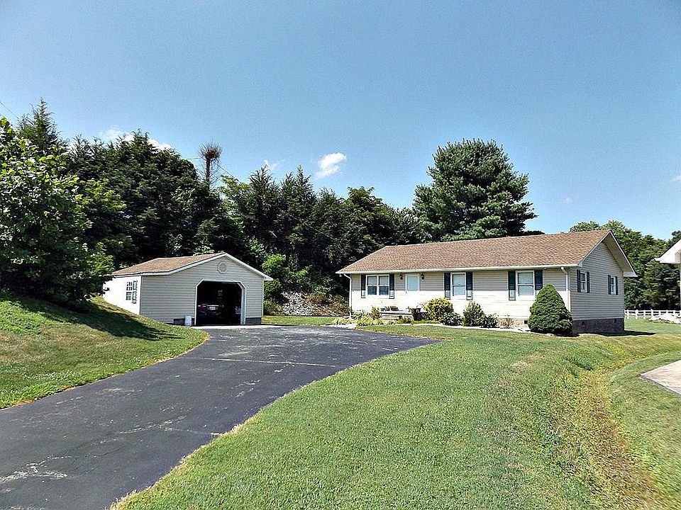 1st image of 164 Dawn Dr