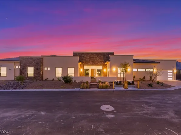 7082 Maverick St, Las Vegas, NV 89131