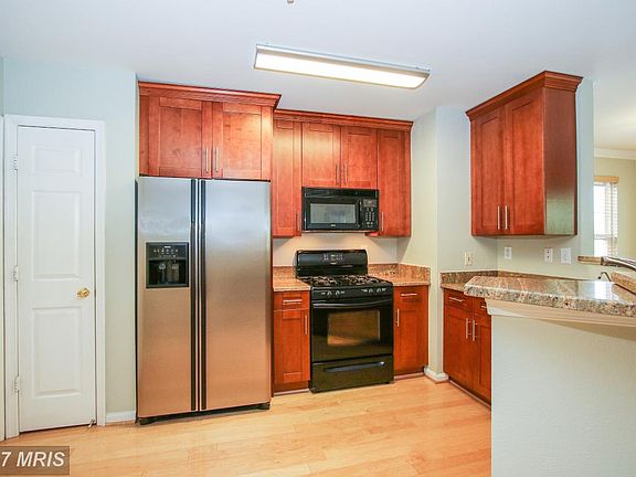4th image of 12801 Fair Briar Ln