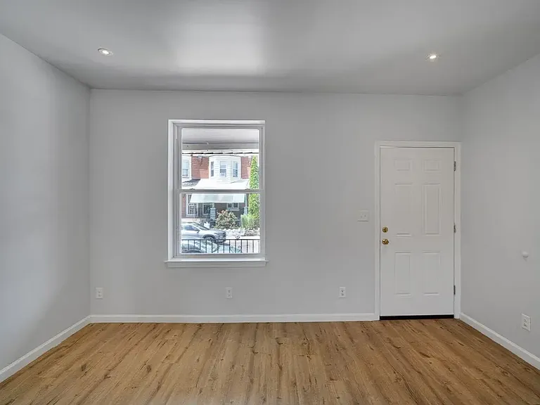 1239 N Frazier St #1 — Photo 5
