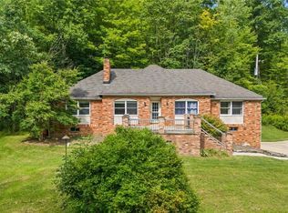 10884 Tibbetts Rd, Willoughby, OH 44094