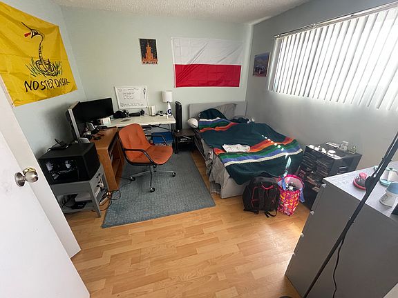 4th image of 6339 Morse Ave APT 305