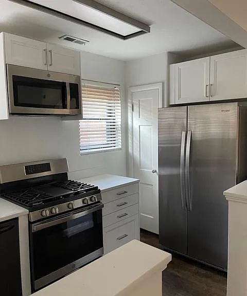 5824 Nottingham Ave #2W — Photo 2