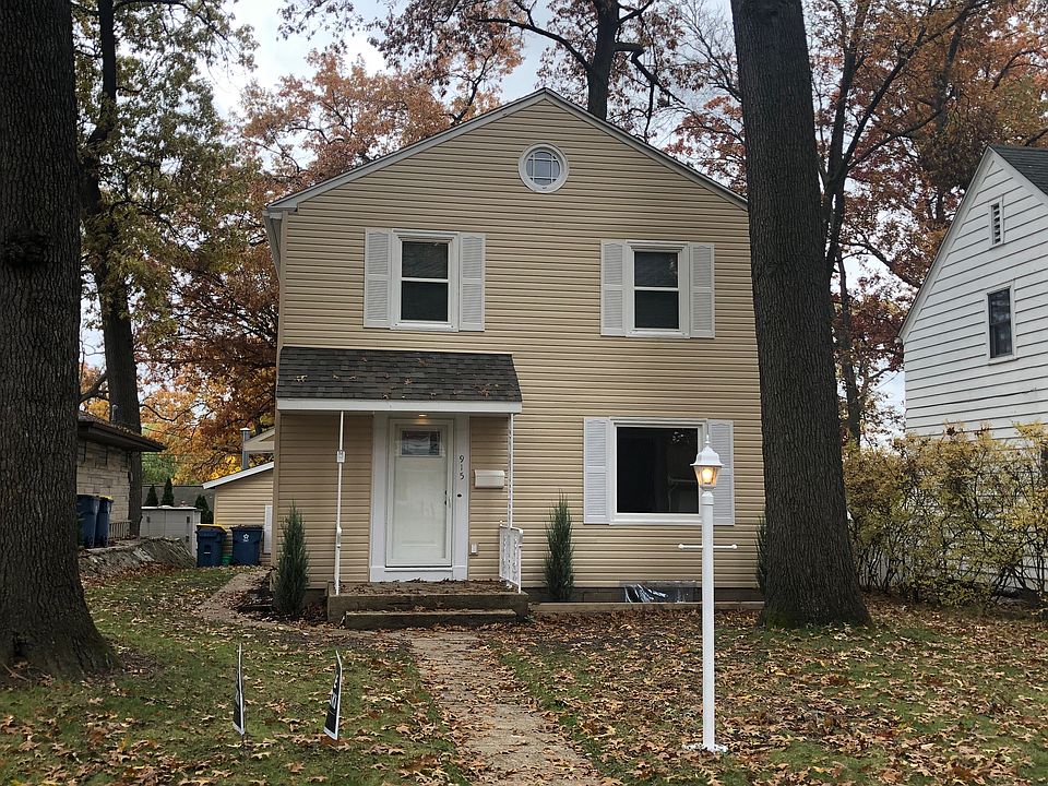 1st image of 915 W Lawrence St