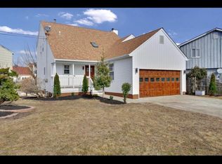 2 Drake Dr, Bayville, NJ 08721