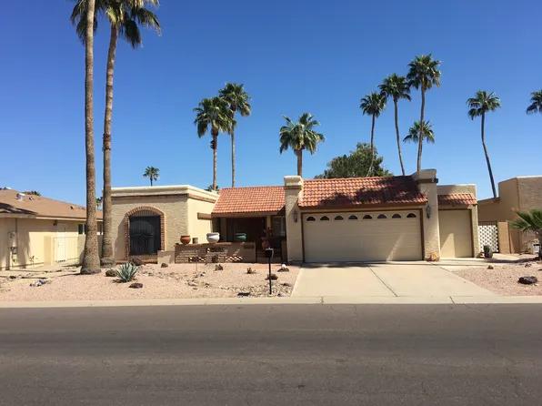 26005 S Howard Dr, Sun Lakes, AZ 85248