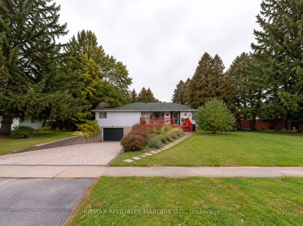 60 Maple St, South Stormont, ON K0C 1M0