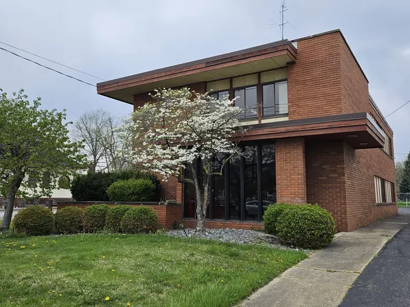 157 Porter St NE, Warren, OH 44483