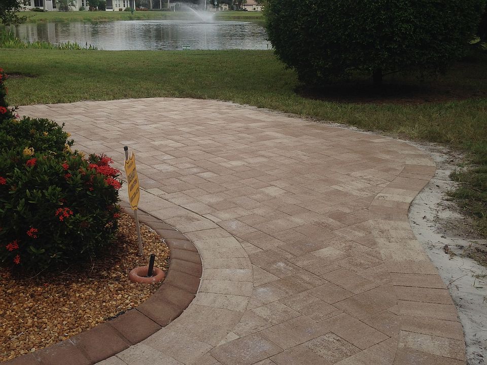 2nd image of 400 Lehalis Dr